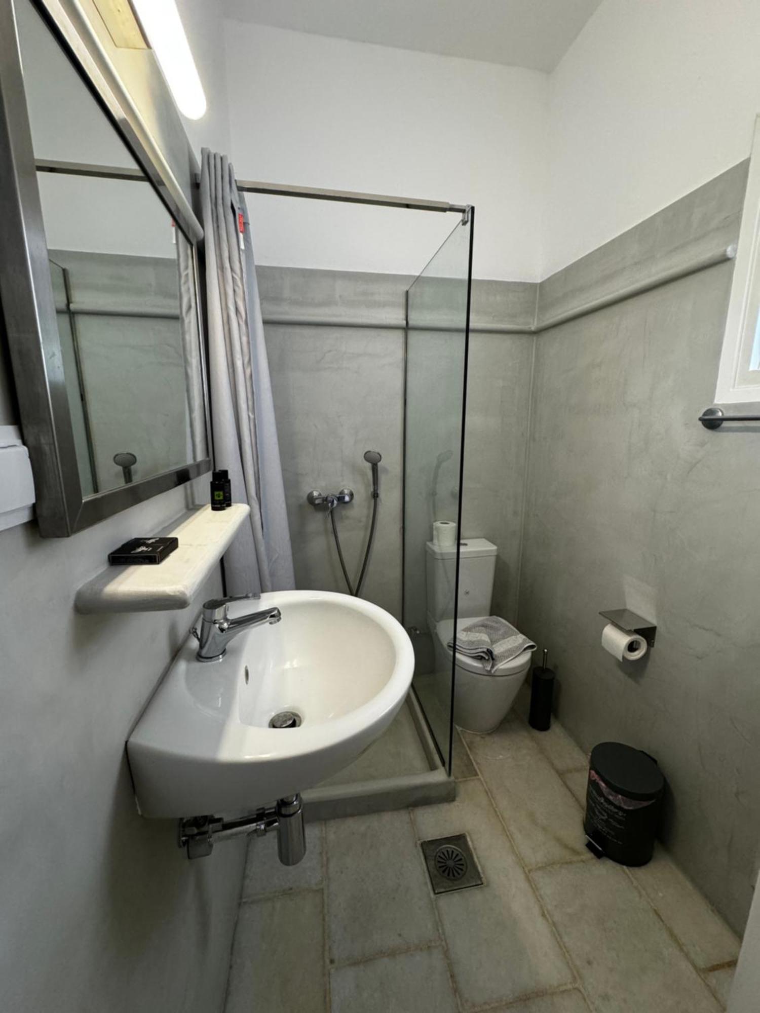 מילופוטאס Far Out Village Hotel מראה חיצוני תמונה